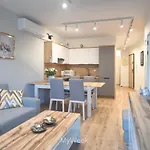 Ogrody Pieniawskie, Myweek Apartment Polanica-Zdroj