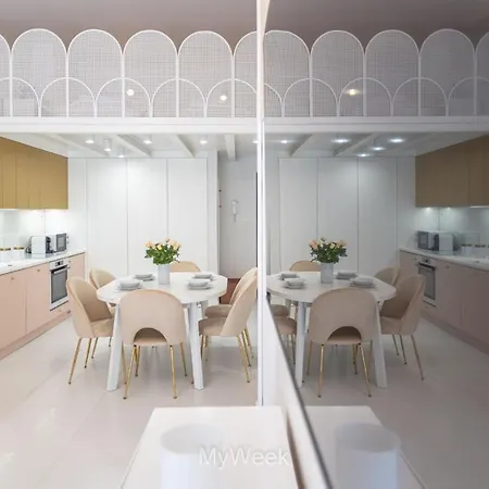 Ogrody Pieniawskie, Myweek