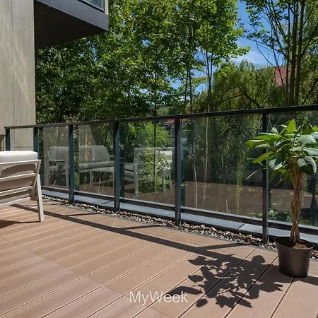 Ogrody Pieniawskie, Myweek Apartment *