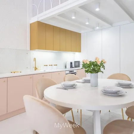 Ogrody Pieniawskie, Myweek Polanica-Zdrój