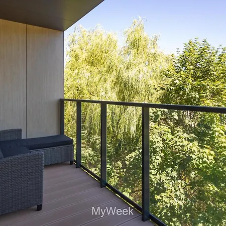 Apartment Ogrody Pieniawskie, Myweek *