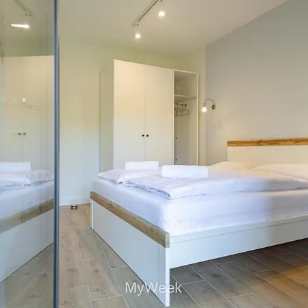 Apartament Ogrody Pieniawskie, Myweek *