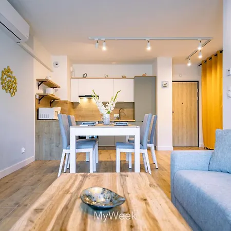 Apartament Ogrody Pieniawskie, Myweek *