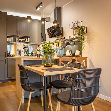 Ogrody Pieniawskie, Myweek * Bad Altheide