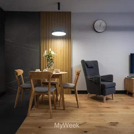 Apartament Ogrody Pieniawskie, Myweek *