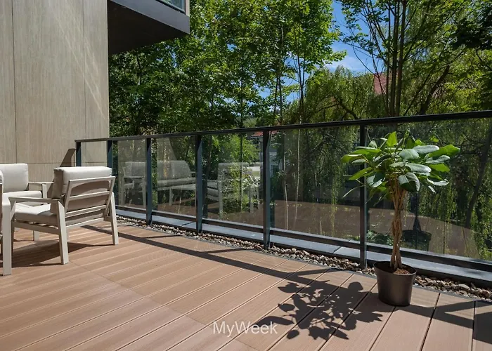 Ogrody Pieniawskie, Myweek Apartment *