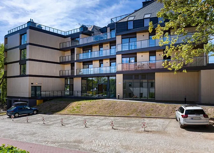 Ogrody Pieniawskie, Myweek