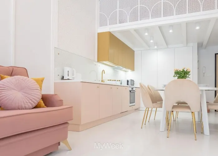 Ogrody Pieniawskie, Myweek Apartment Polanica-Zdroj