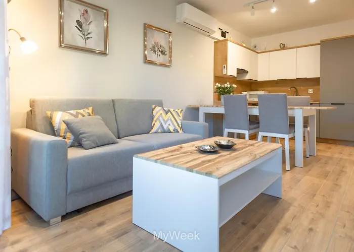 Ogrody Pieniawskie, Myweek * Polanica-Zdroj