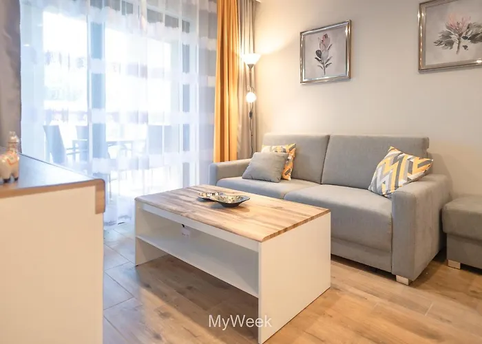 Ogrody Pieniawskie, Myweek Apartment *