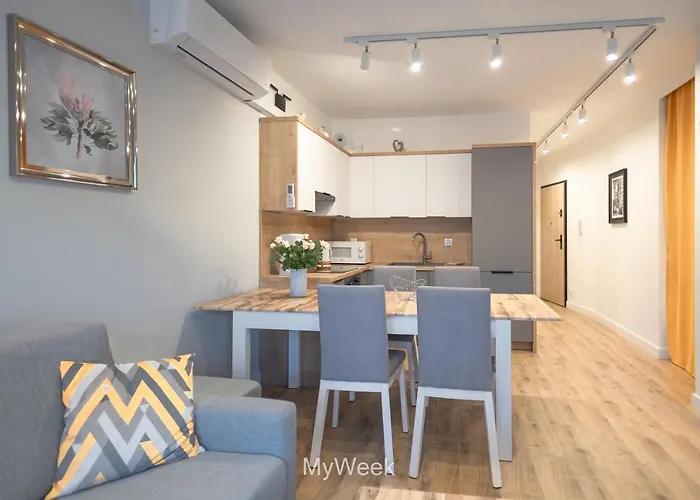 Ogrody Pieniawskie, Myweek