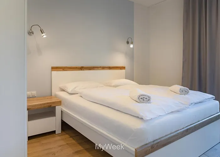 Ogrody Pieniawskie, Myweek *