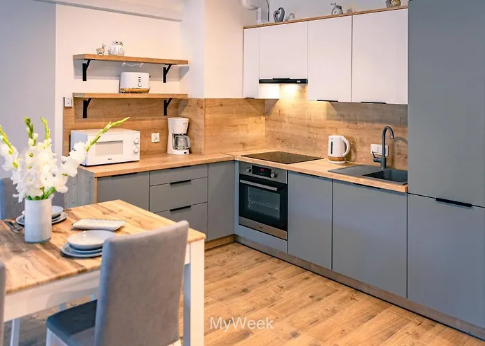 Ogrody Pieniawskie, Myweek *