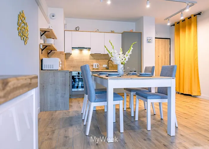 Ogrody Pieniawskie, Myweek *