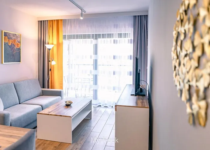 Apartment Ogrody Pieniawskie, Myweek