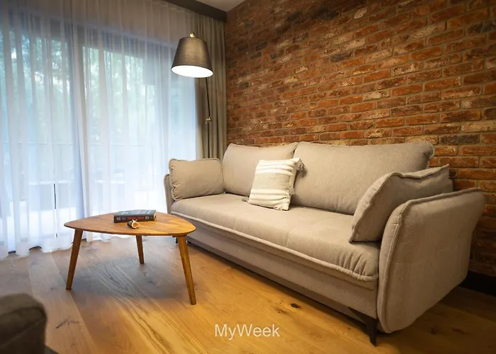 Apartment Ogrody Pieniawskie, Myweek *