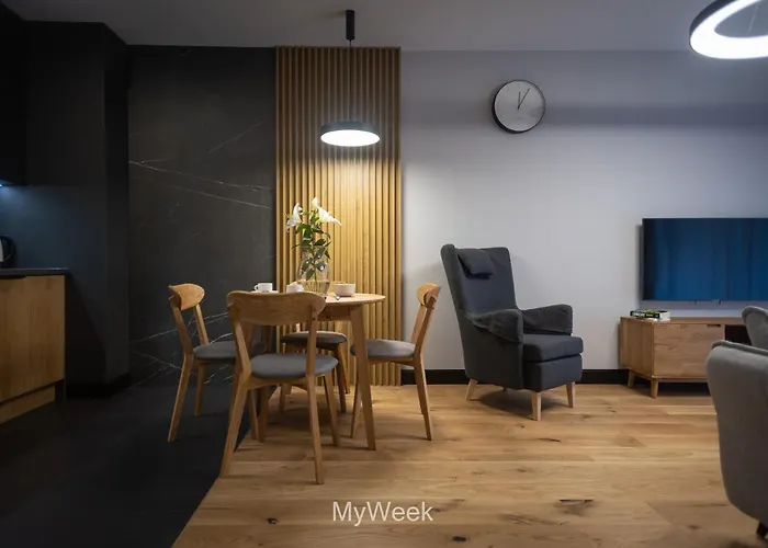 Apartment Ogrody Pieniawskie, Myweek *